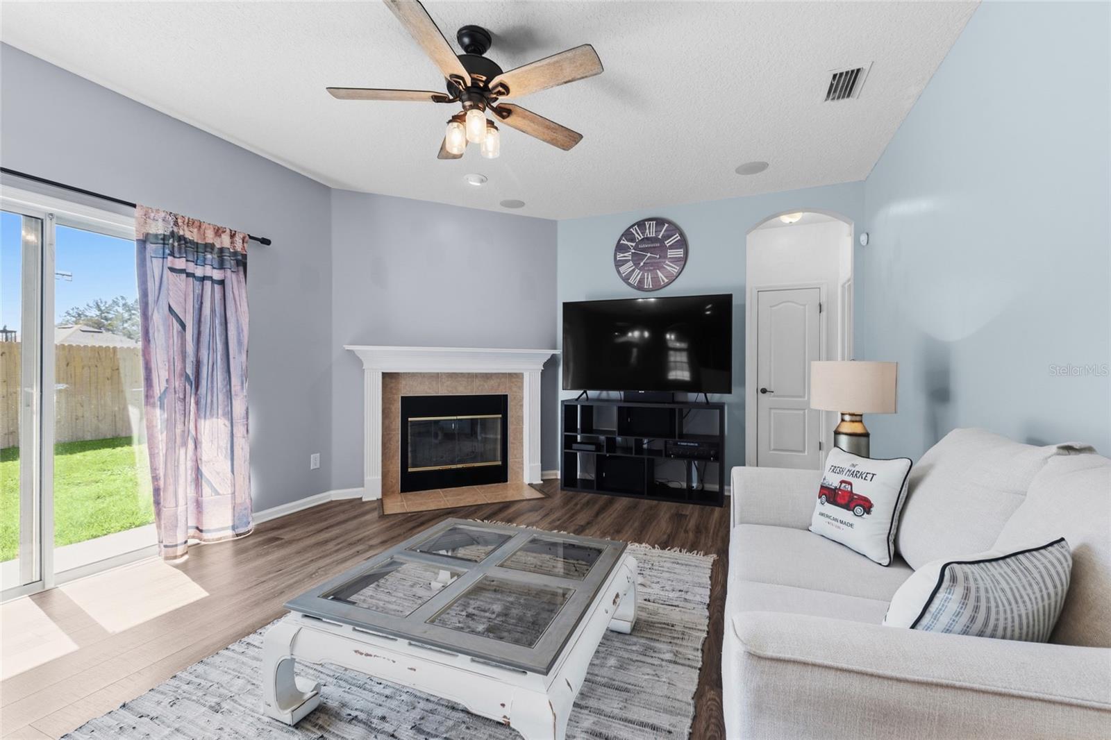 Image 18 of 38 For 45095 Dutton Way