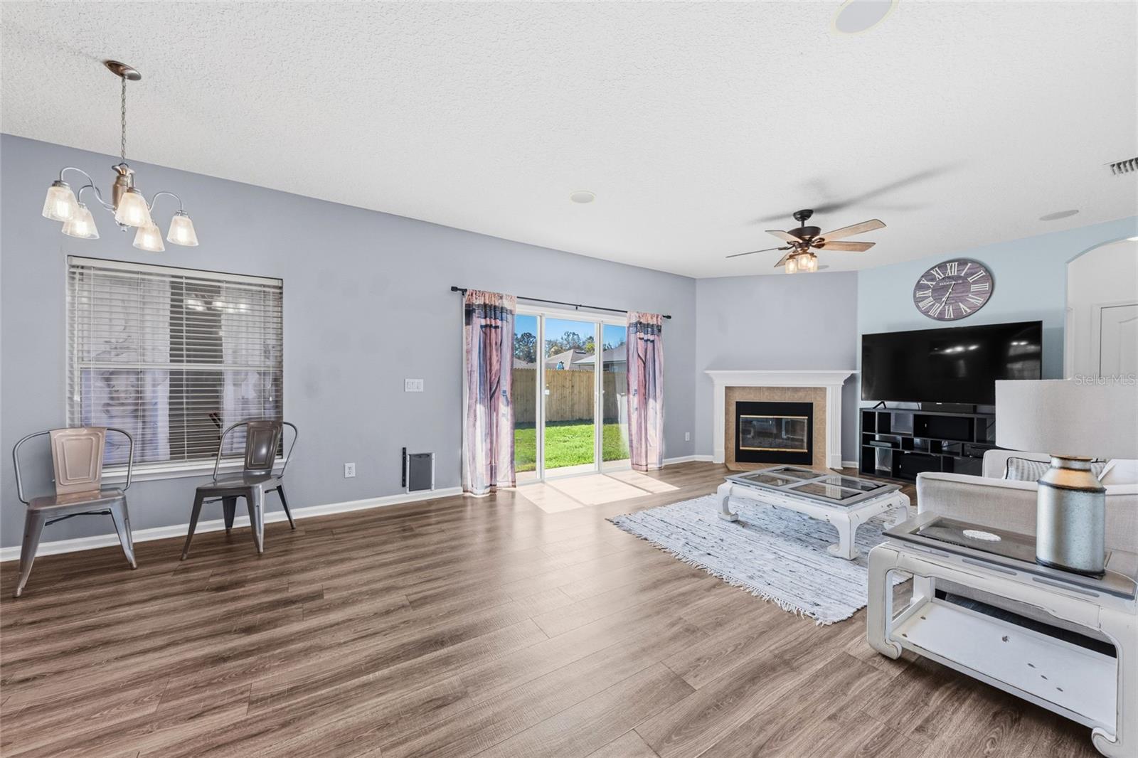 Image 21 of 38 For 45095 Dutton Way