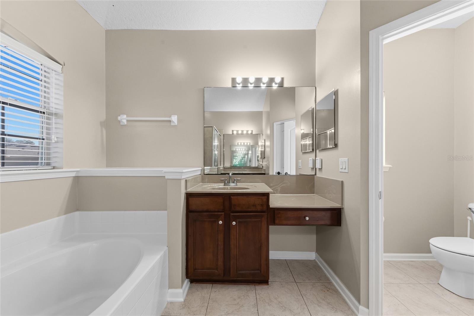 Image 28 of 38 For 45095 Dutton Way