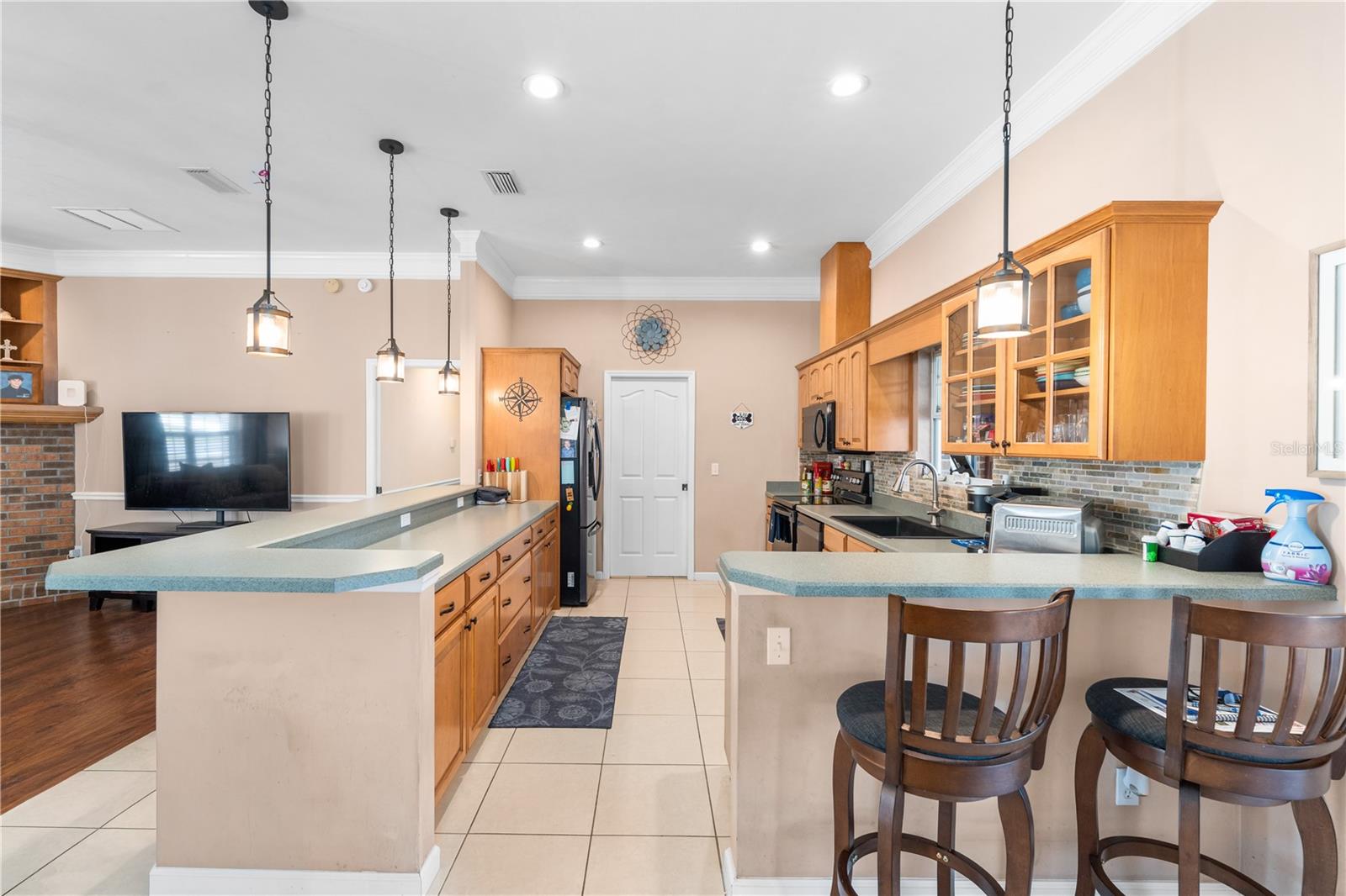 Image 17 of 35 For 25338 21st Place