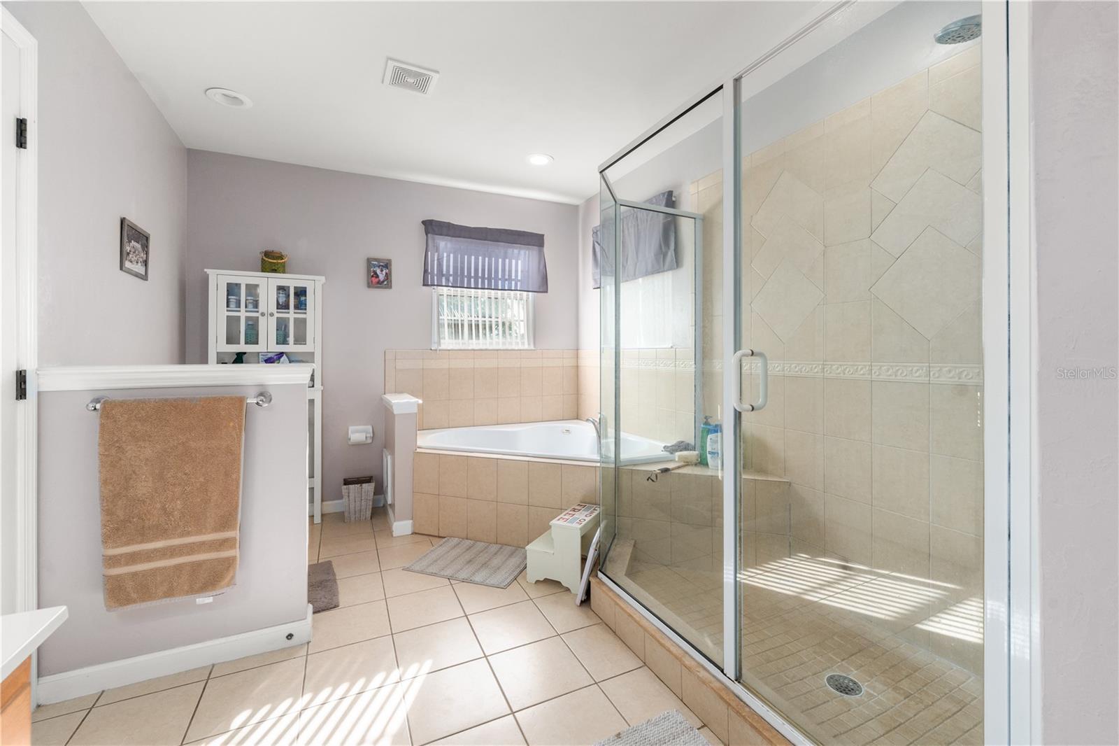 Image 26 of 35 For 25338 21st Place