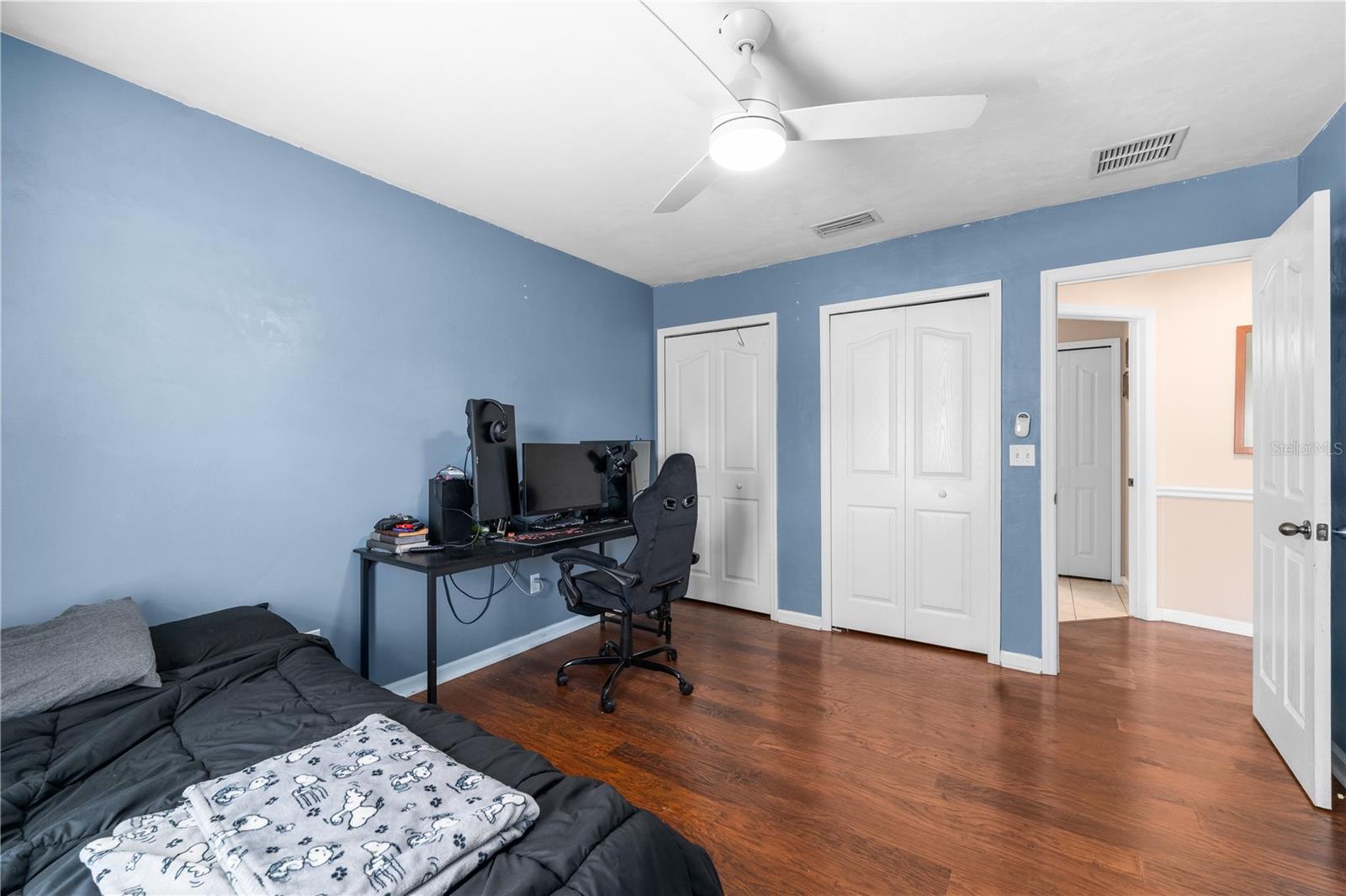 Image 29 of 35 For 25338 21st Place