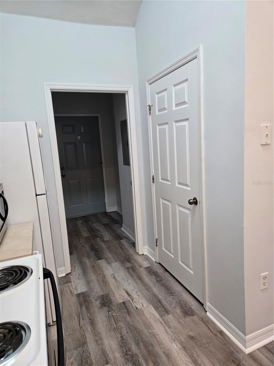 Image 14 of 48 For 13200 Newberry Road Z145