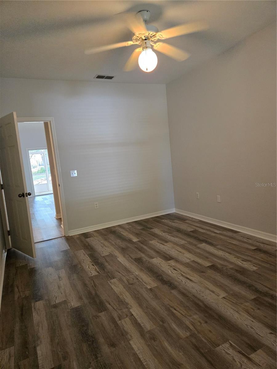 Image 20 of 48 For 13200 Newberry Road Z145