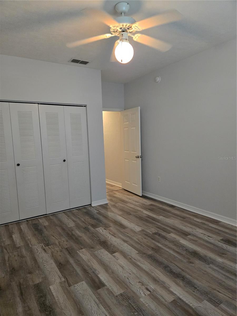 Image 23 of 48 For 13200 Newberry Road Z145