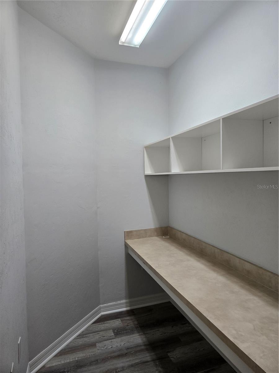 Image 27 of 48 For 13200 Newberry Road Z145