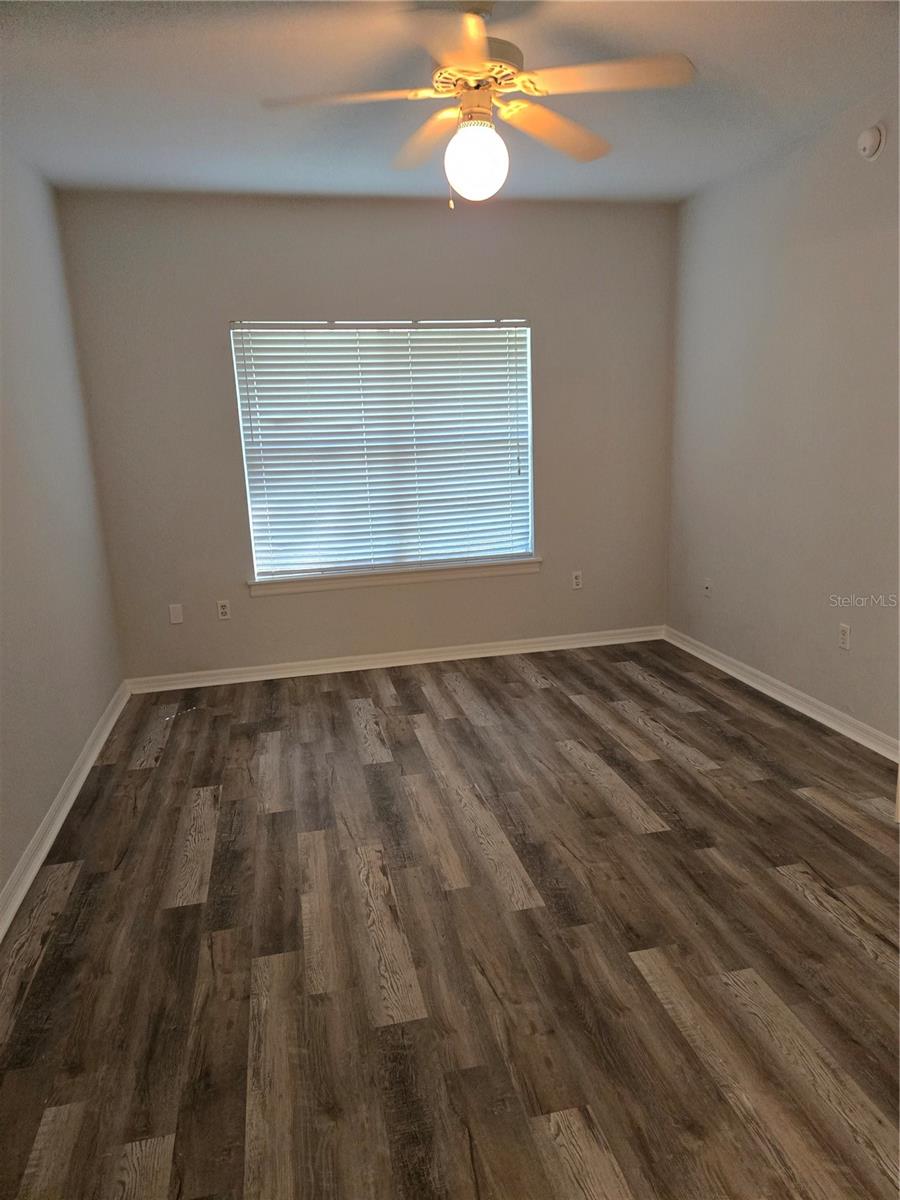 Image 34 of 48 For 13200 Newberry Road Z145