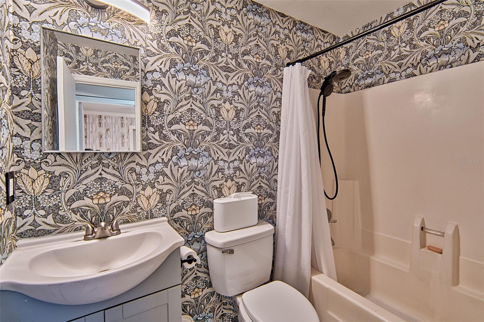 Image 12 of 26 For 22434 176th Avenue