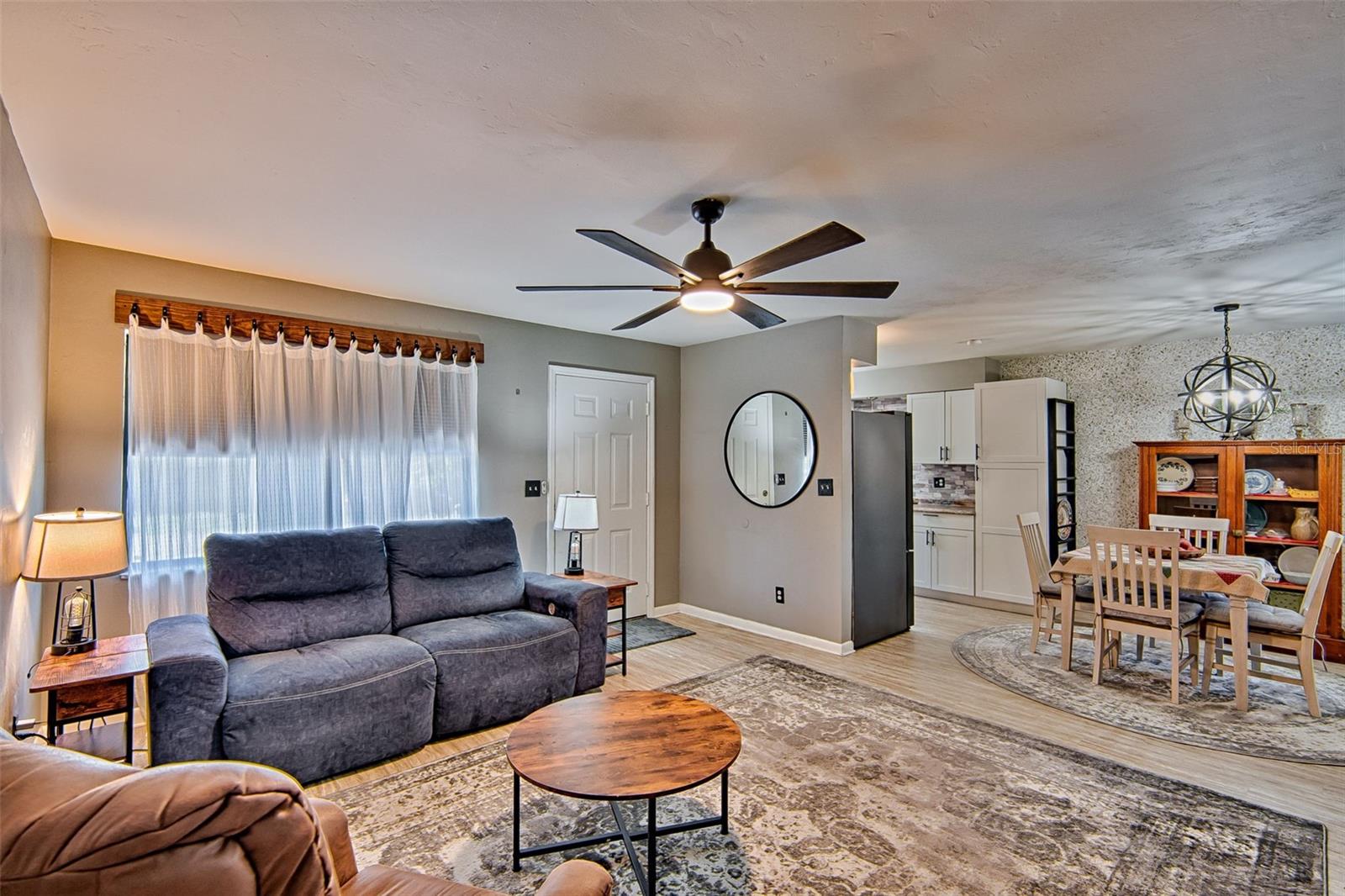 Image 4 of 26 For 22434 176th Avenue