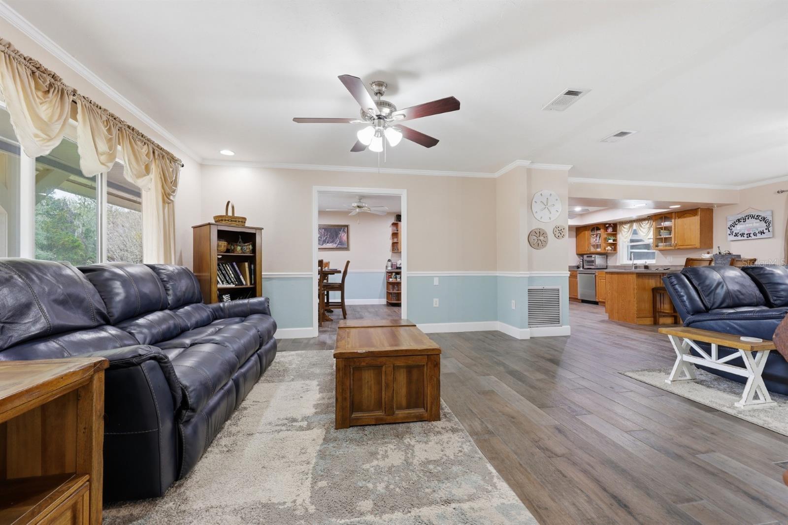 Image 13 of 38 For 2905 100th Street