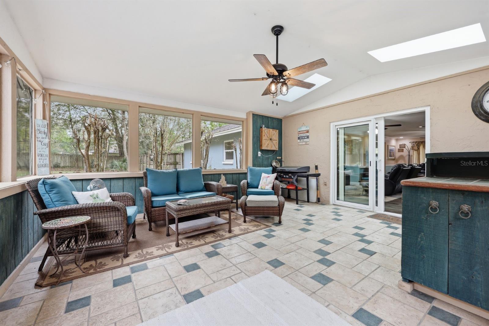 Image 15 of 38 For 2905 100th Street