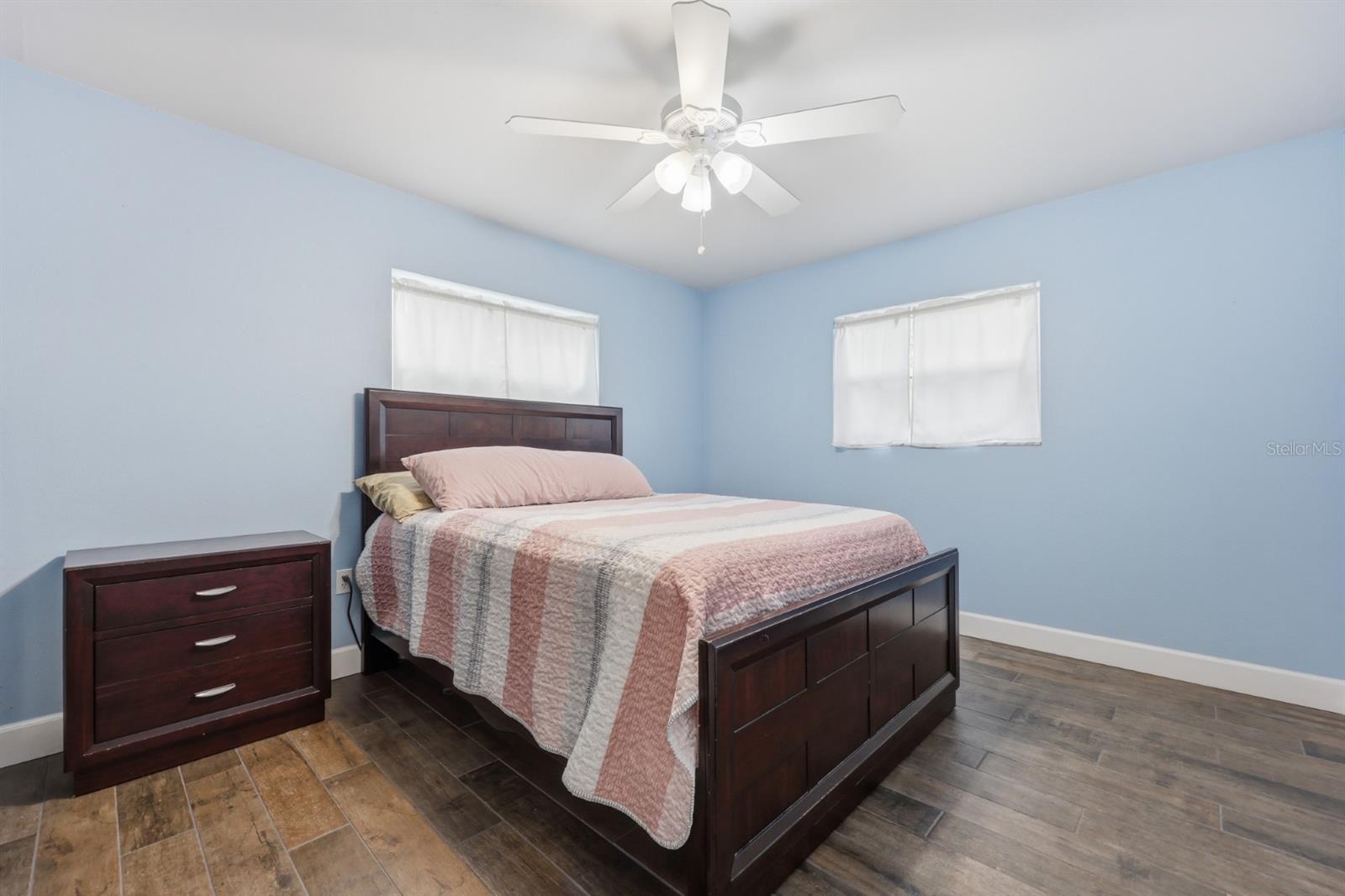 Image 20 of 38 For 2905 100th Street