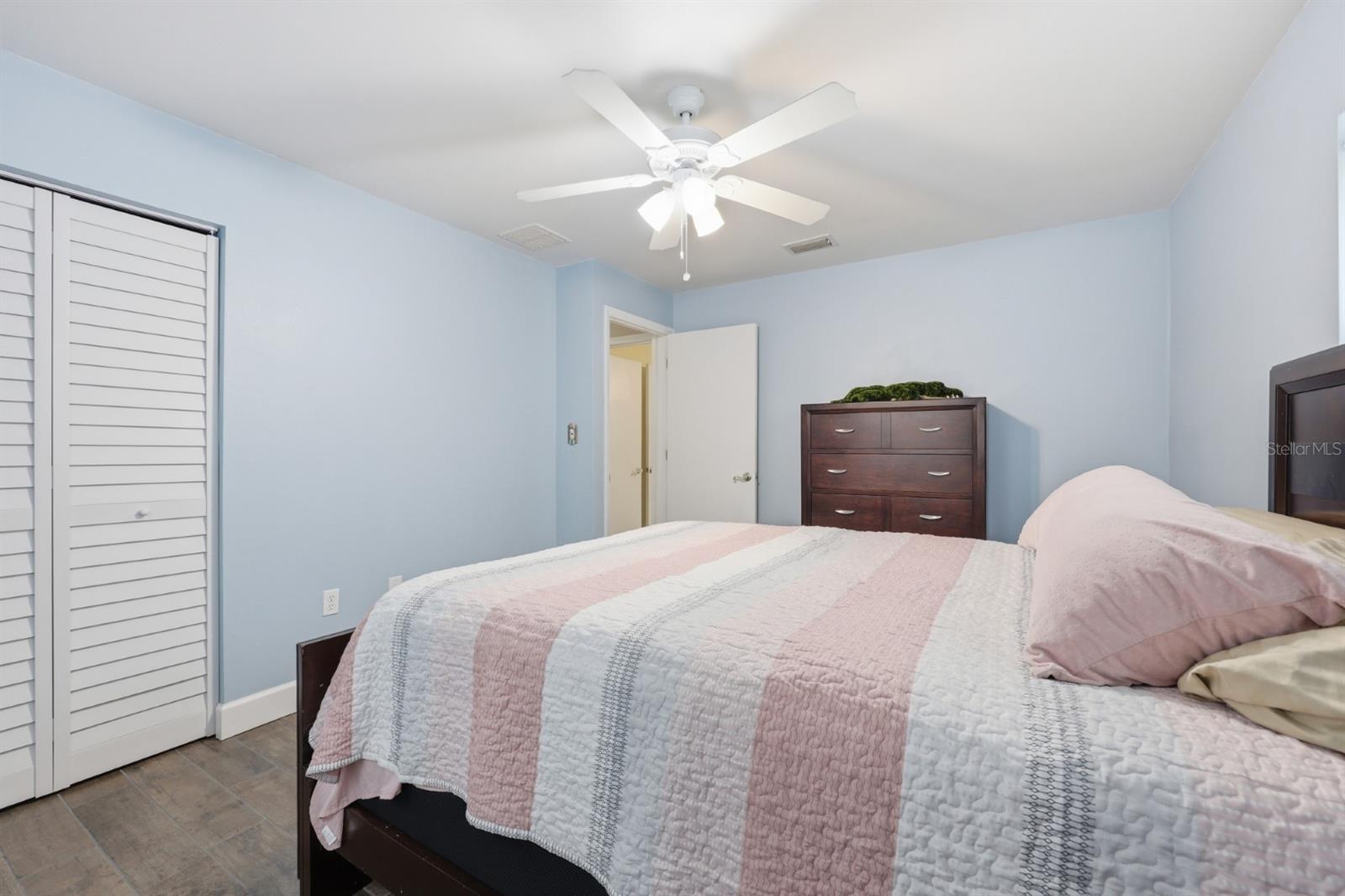 Image 21 of 38 For 2905 100th Street