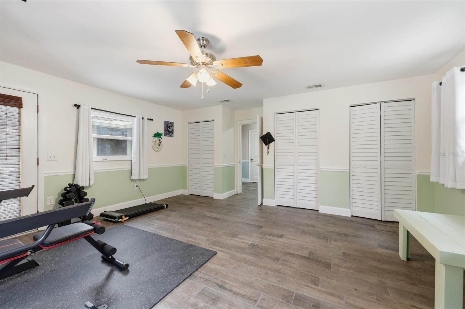 Image 24 of 38 For 2905 100th Street