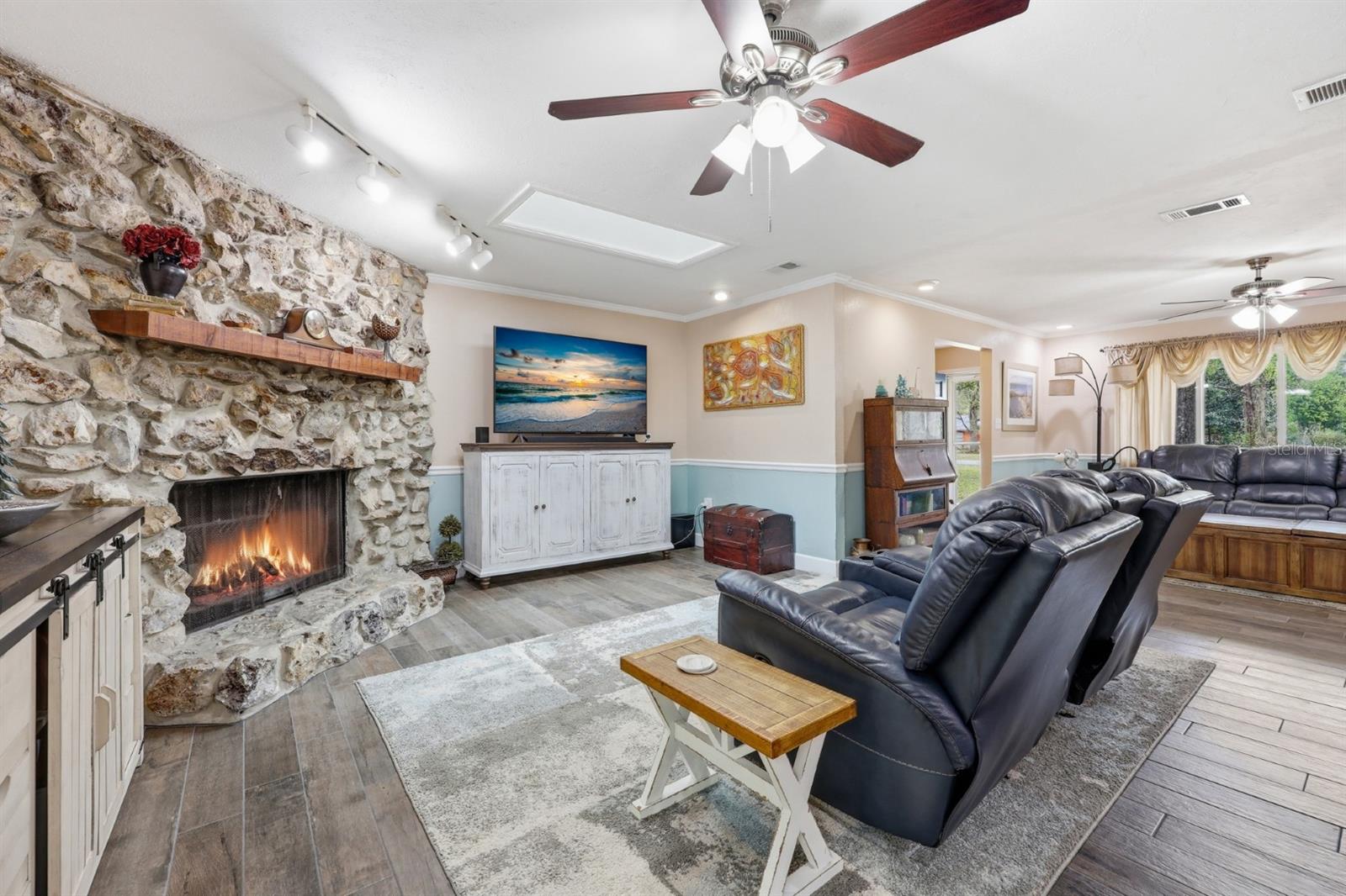 Image 6 of 38 For 2905 100th Street