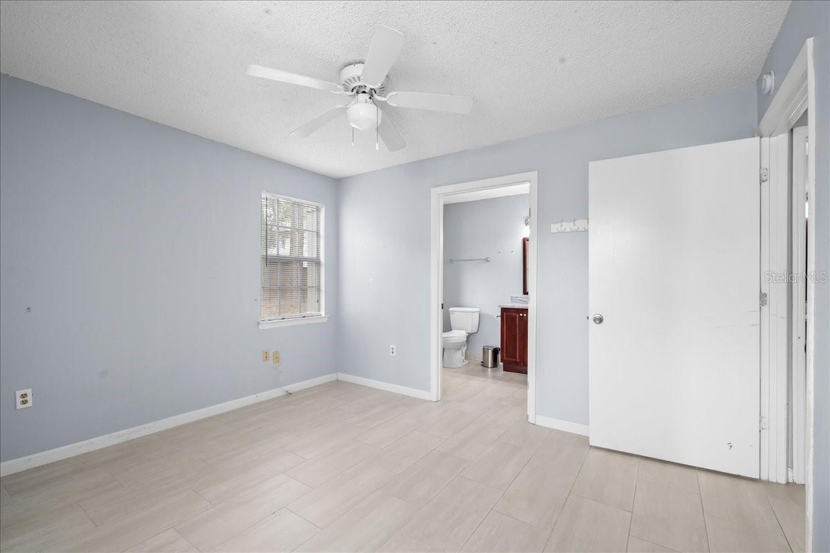 Image 21 of 30 For 3705 27th Street 611