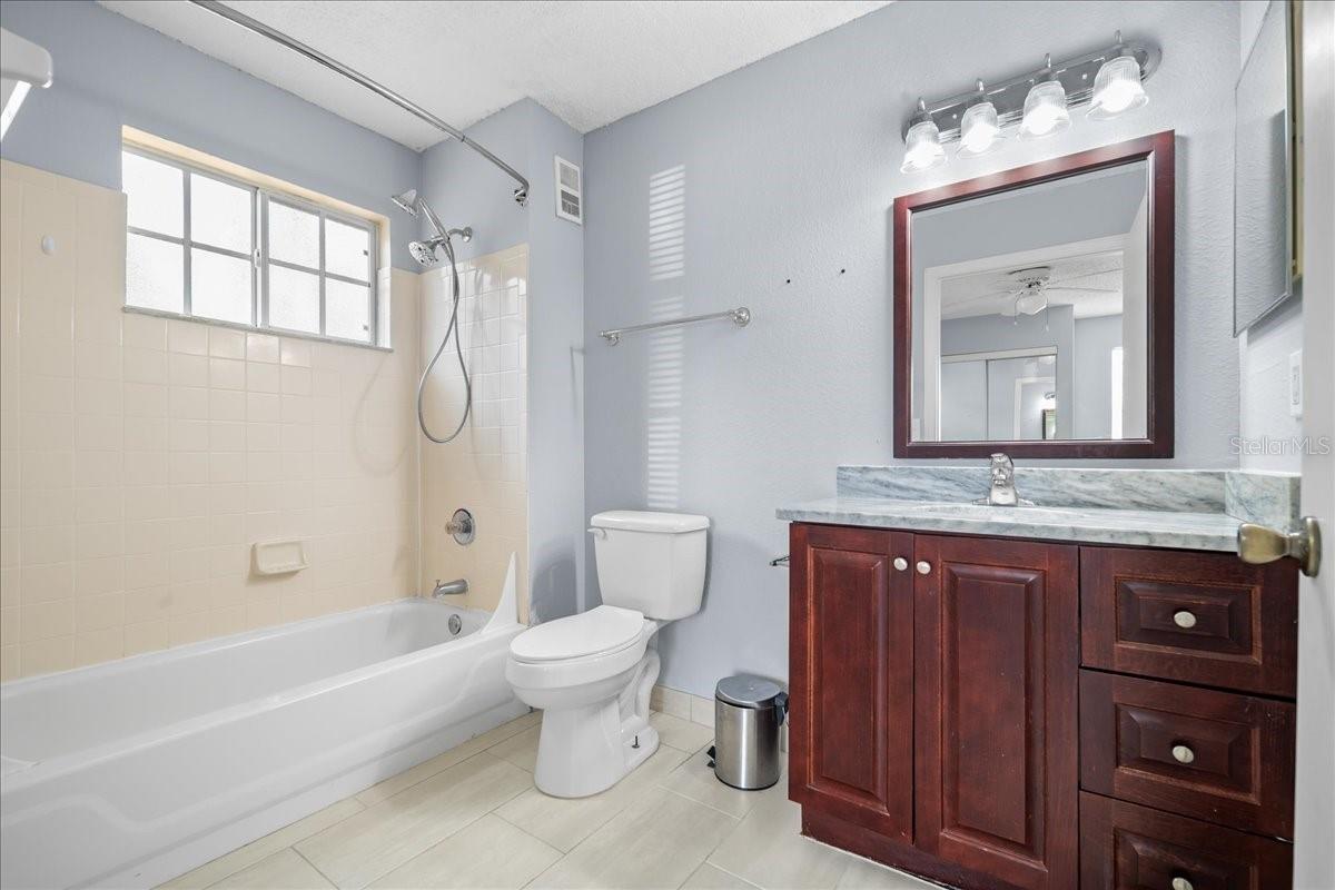 Image 23 of 30 For 3705 27th Street 611