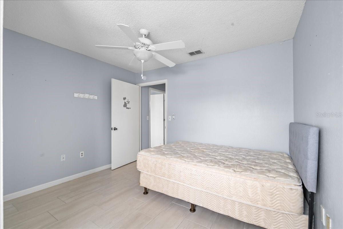 Image 27 of 30 For 3705 27th Street 611