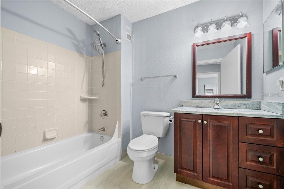 Image 28 of 30 For 3705 27th Street 611