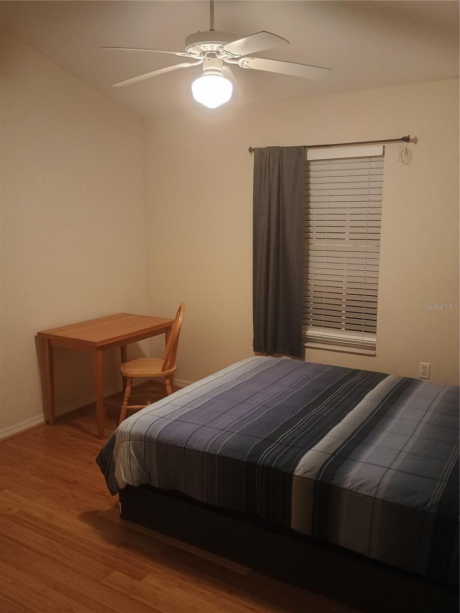 Image 19 of 27 For 10000 52nd Avenue N-77