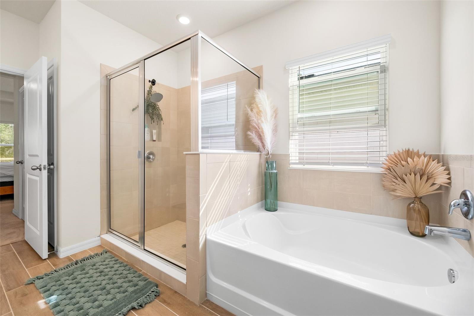 Image 18 of 45 For 13632 14th Place