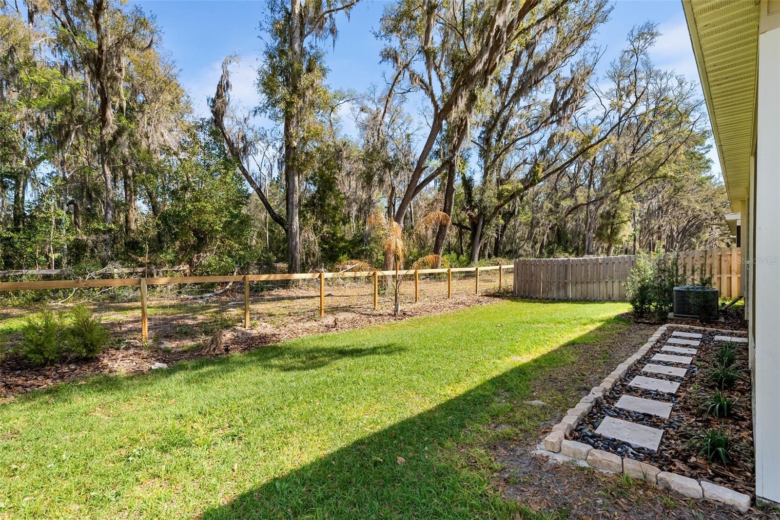 Image 34 of 45 For 13632 14th Place