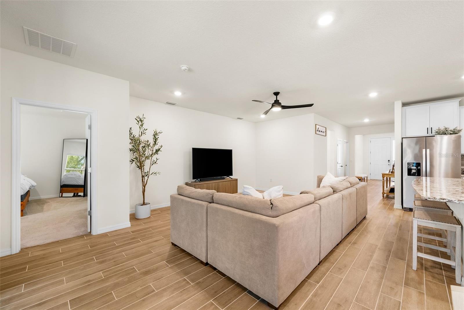 Image 9 of 45 For 13632 14th Place