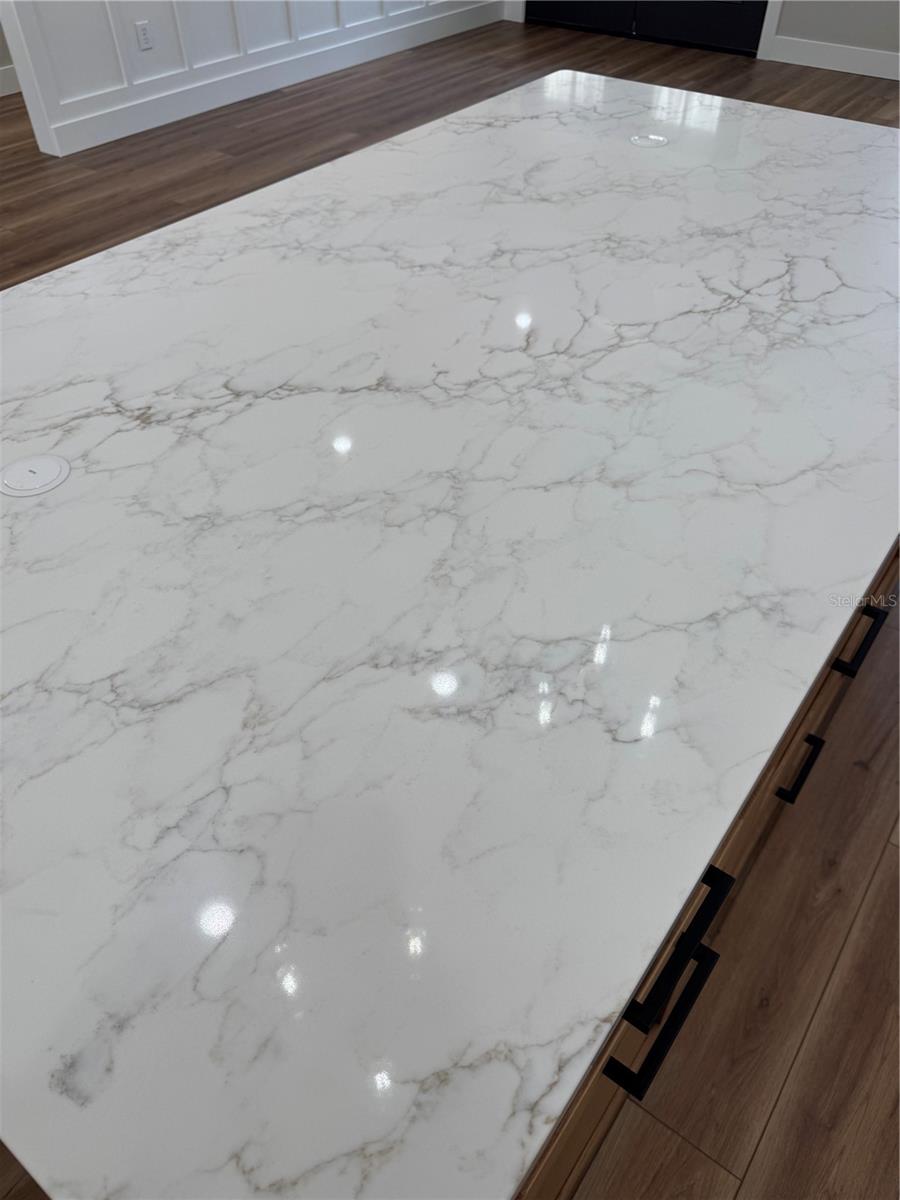 Image 20 of 58 For 5151 73 Street