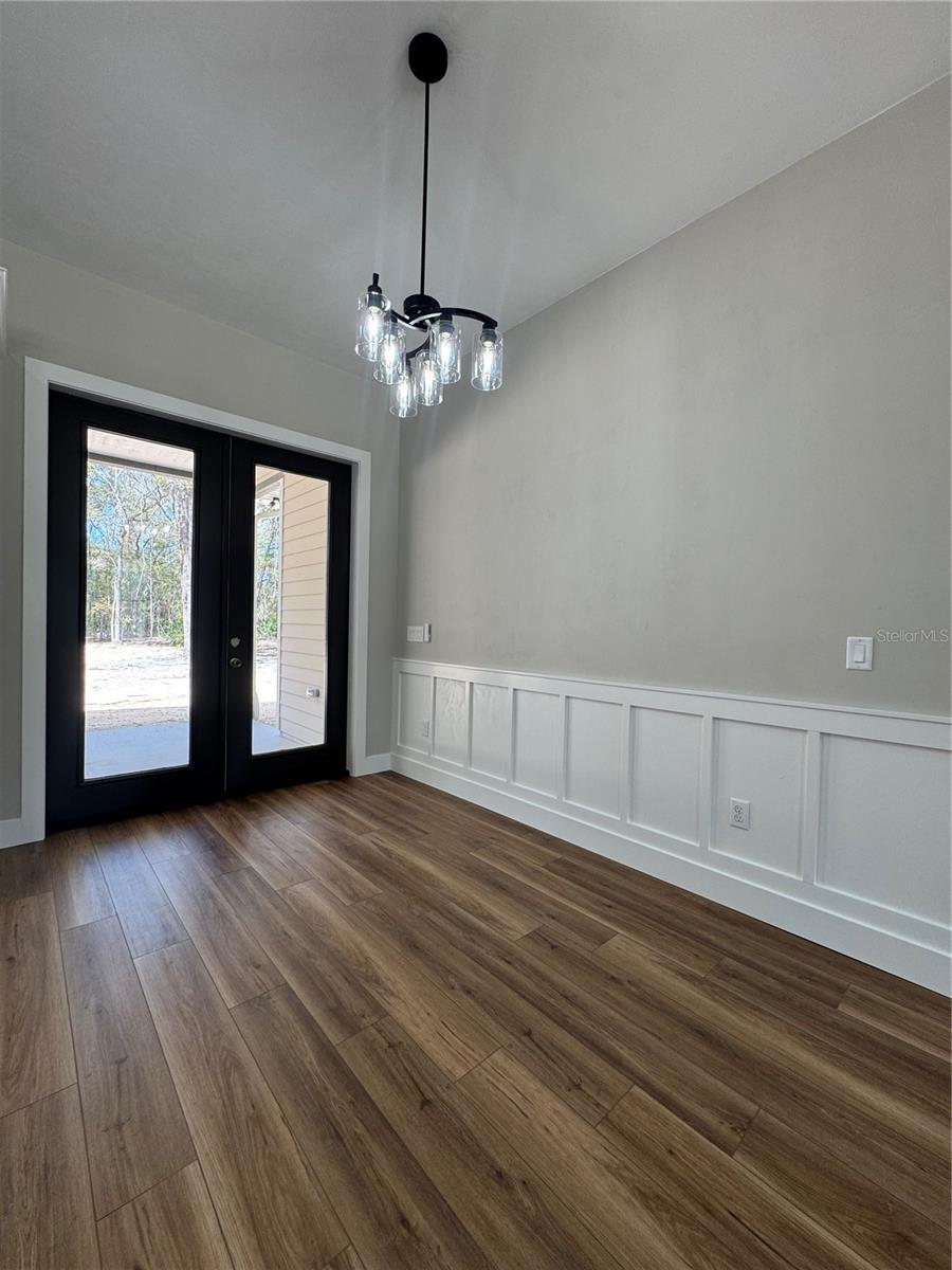 Image 22 of 58 For 5151 73 Street