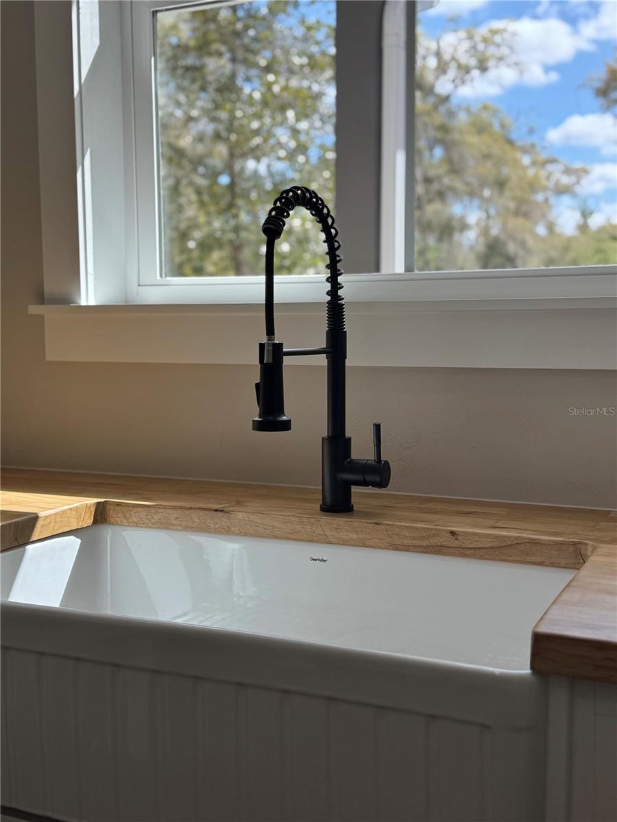 Image 28 of 58 For 5151 73 Street