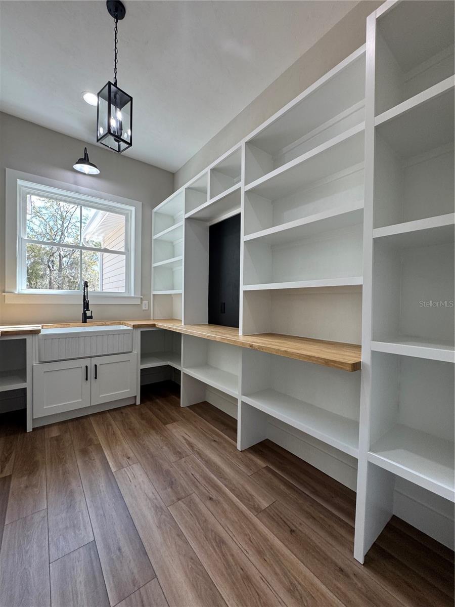 Image 31 of 58 For 5151 73 Street