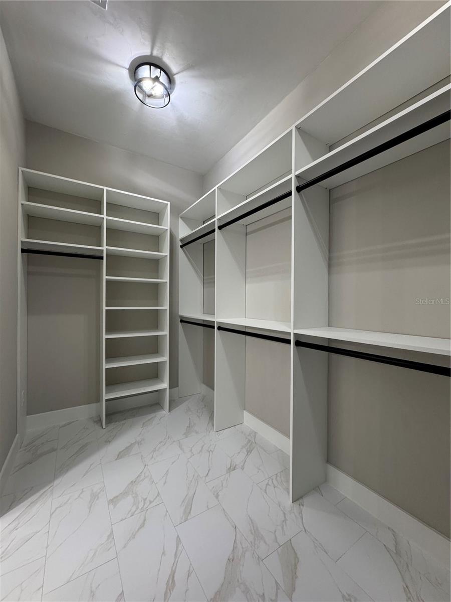 Image 47 of 58 For 5151 73 Street