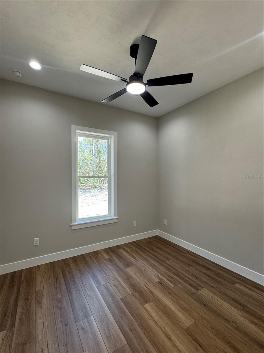 Image 55 of 58 For 5151 73 Street