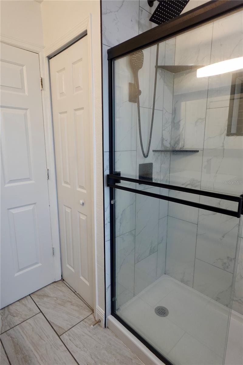 Image 10 of 21 For 540 Comstock Avenue