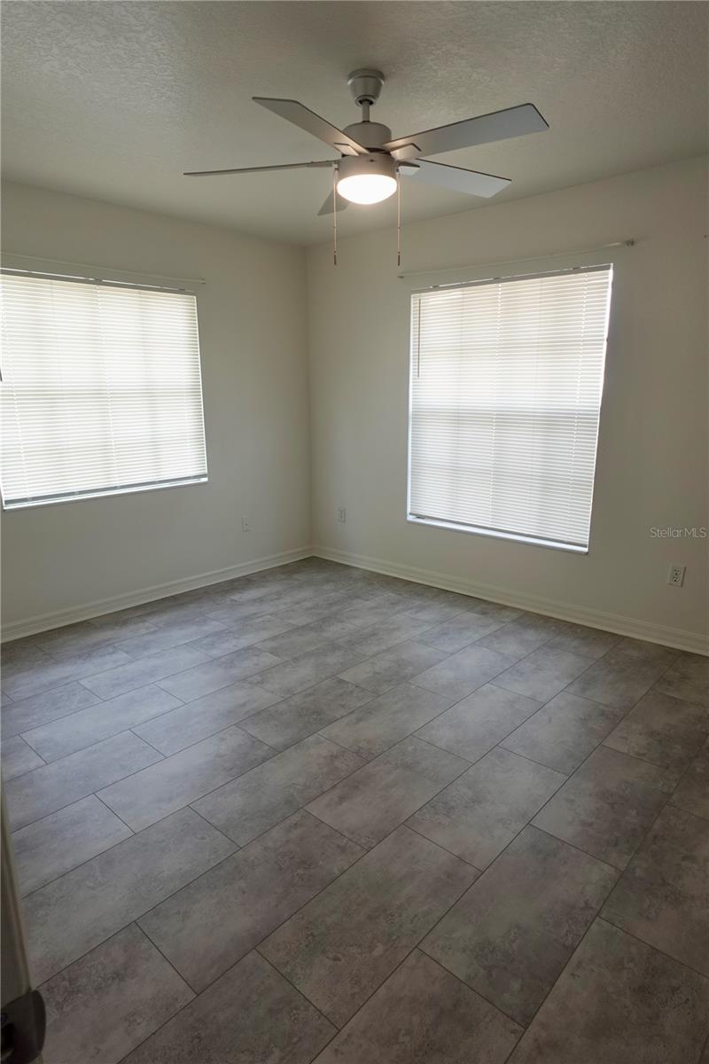 Image 13 of 21 For 540 Comstock Avenue