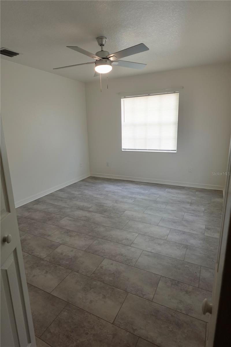 Image 15 of 21 For 540 Comstock Avenue