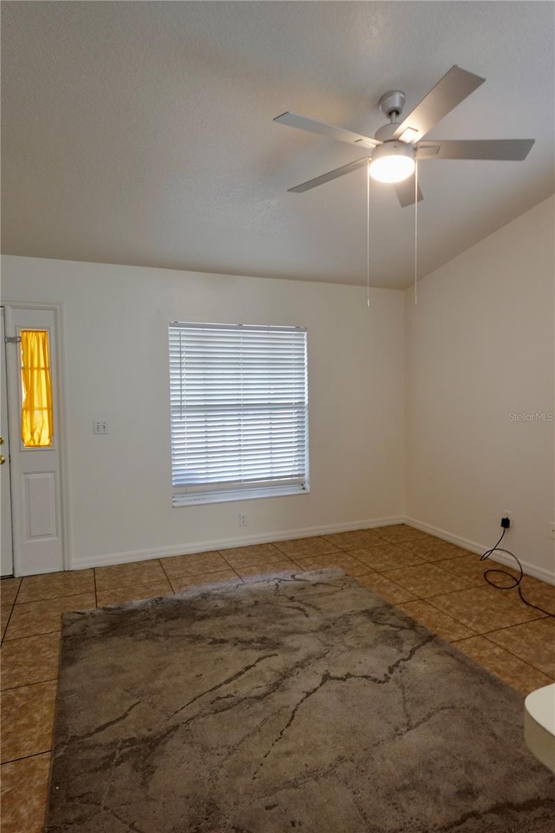 Image 20 of 21 For 540 Comstock Avenue