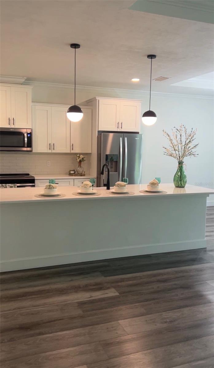 Image 4 of 9 For 1767 67th Circle