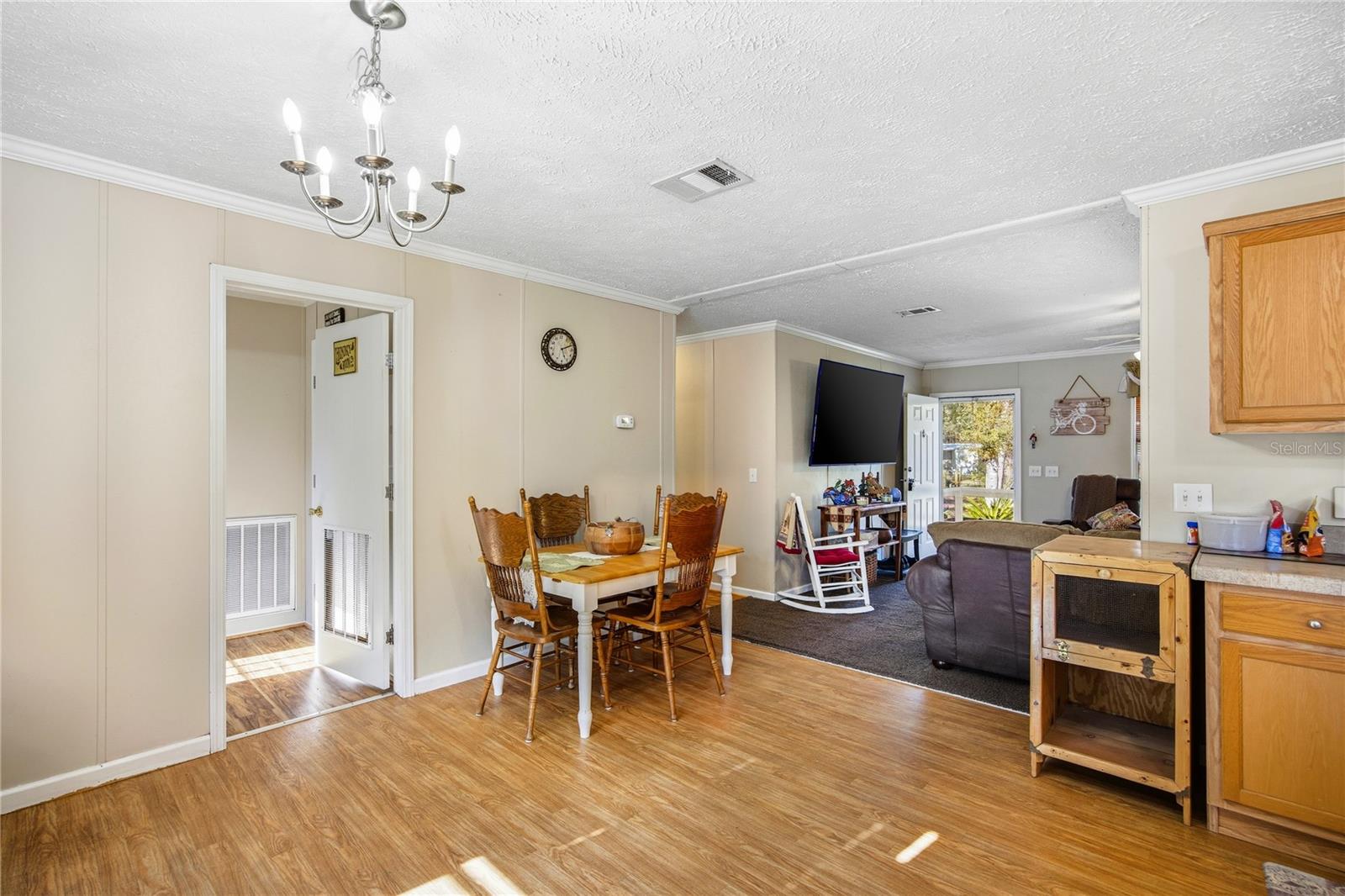 Image 13 of 39 For 16564 85th Terrace