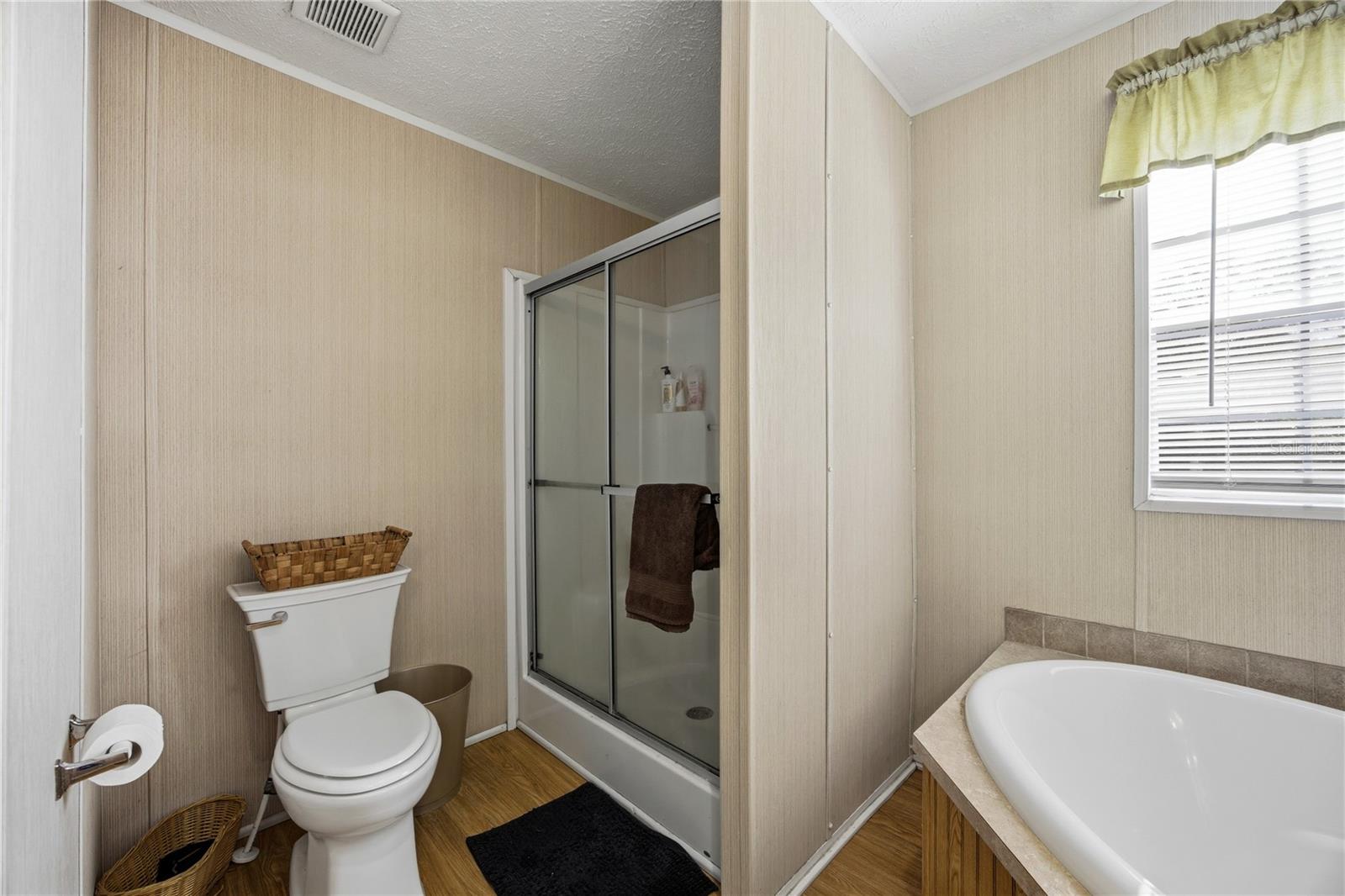 Image 24 of 39 For 16564 85th Terrace