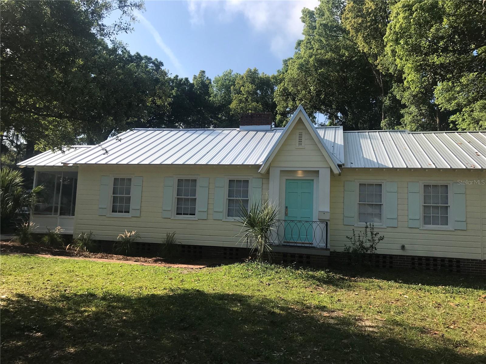 Image 23 of 29 For 1741 6th Avenue