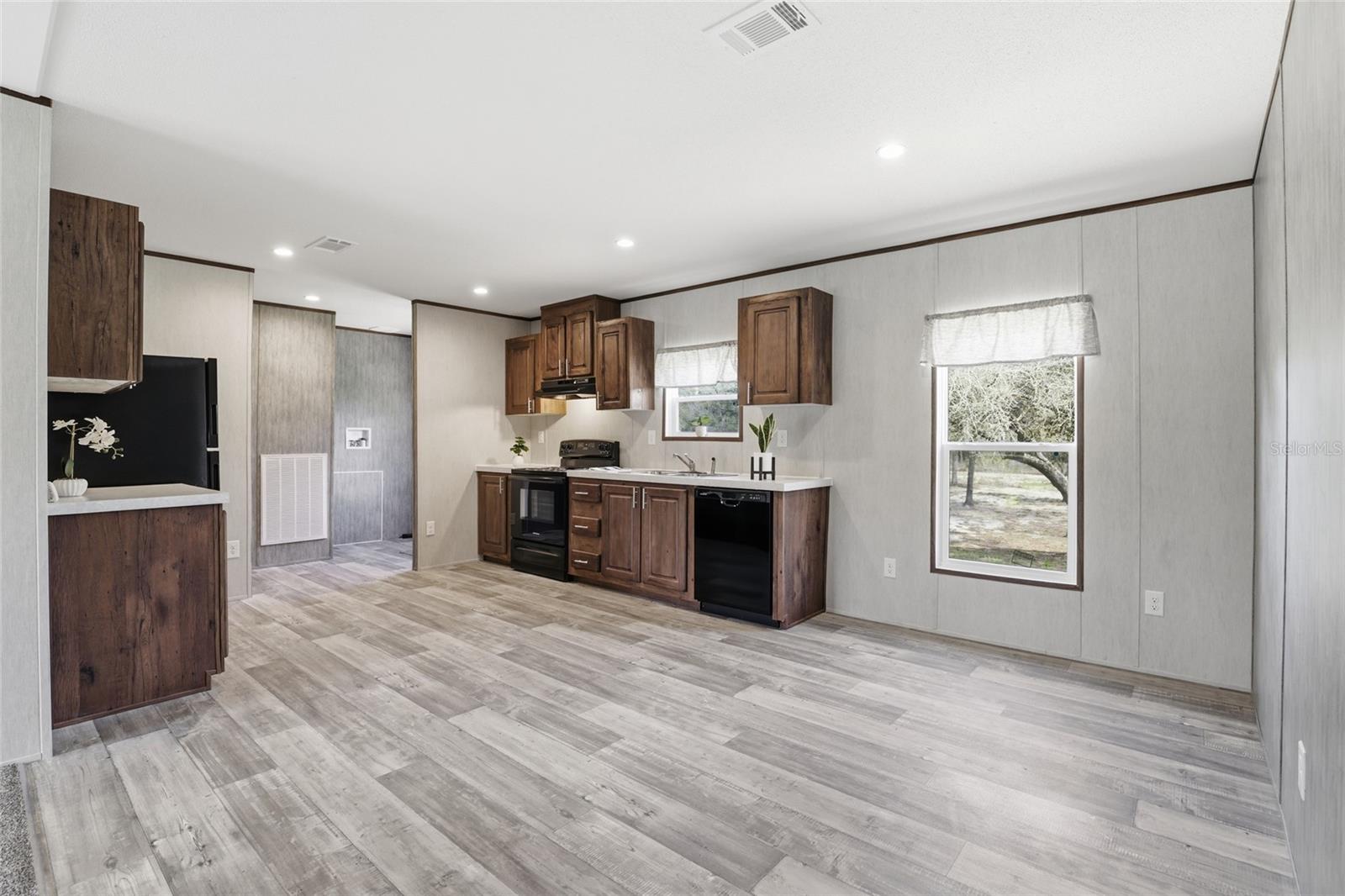 Image 11 of 45 For 2231 132nd Court