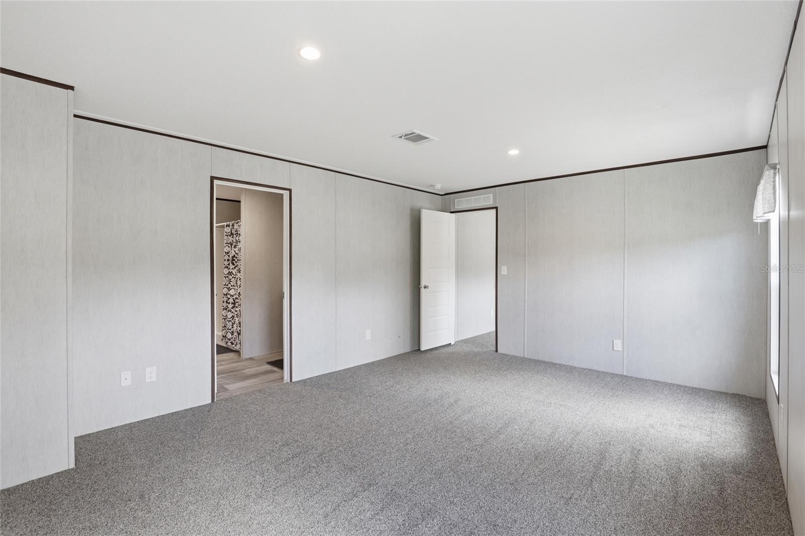 Image 19 of 45 For 2231 132nd Court