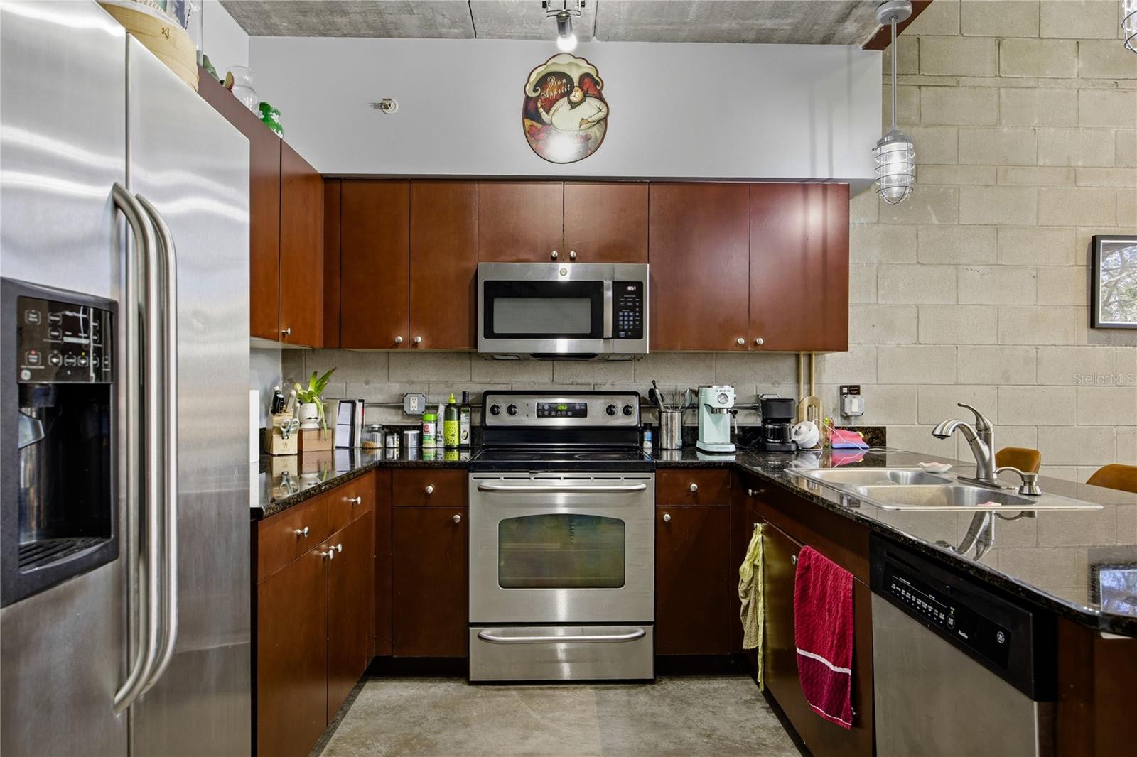 Image 13 of 35 For 2515 35th Place 117