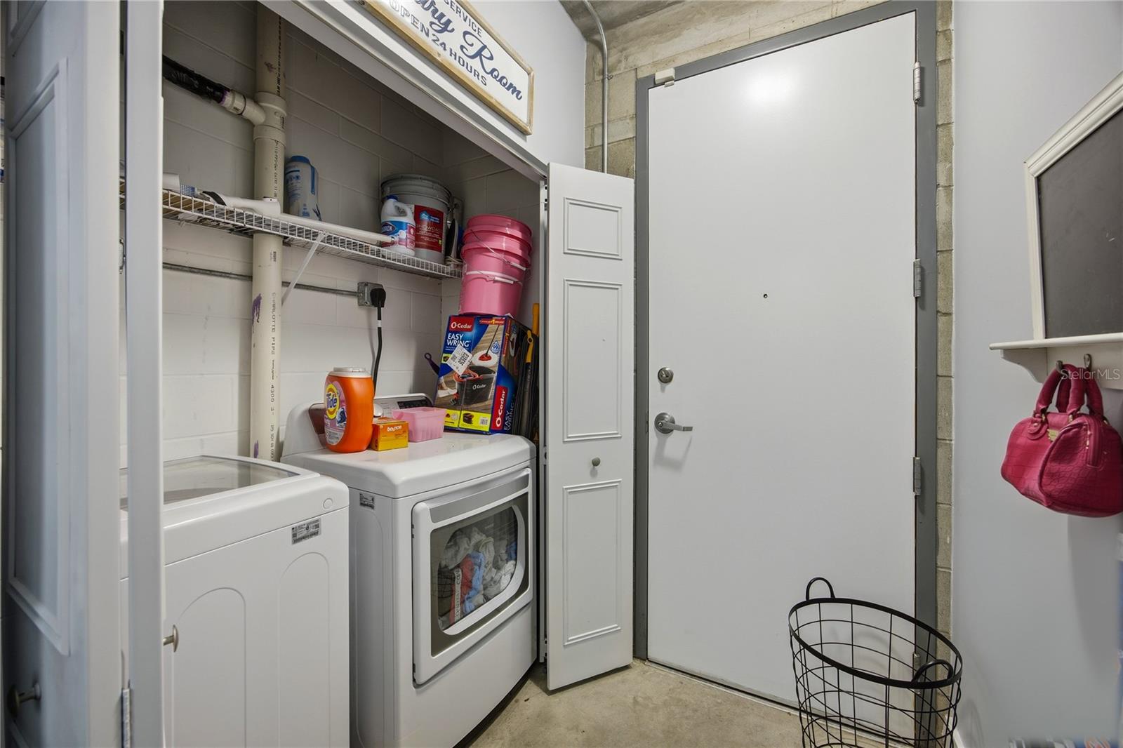 Image 17 of 35 For 2515 35th Place 117