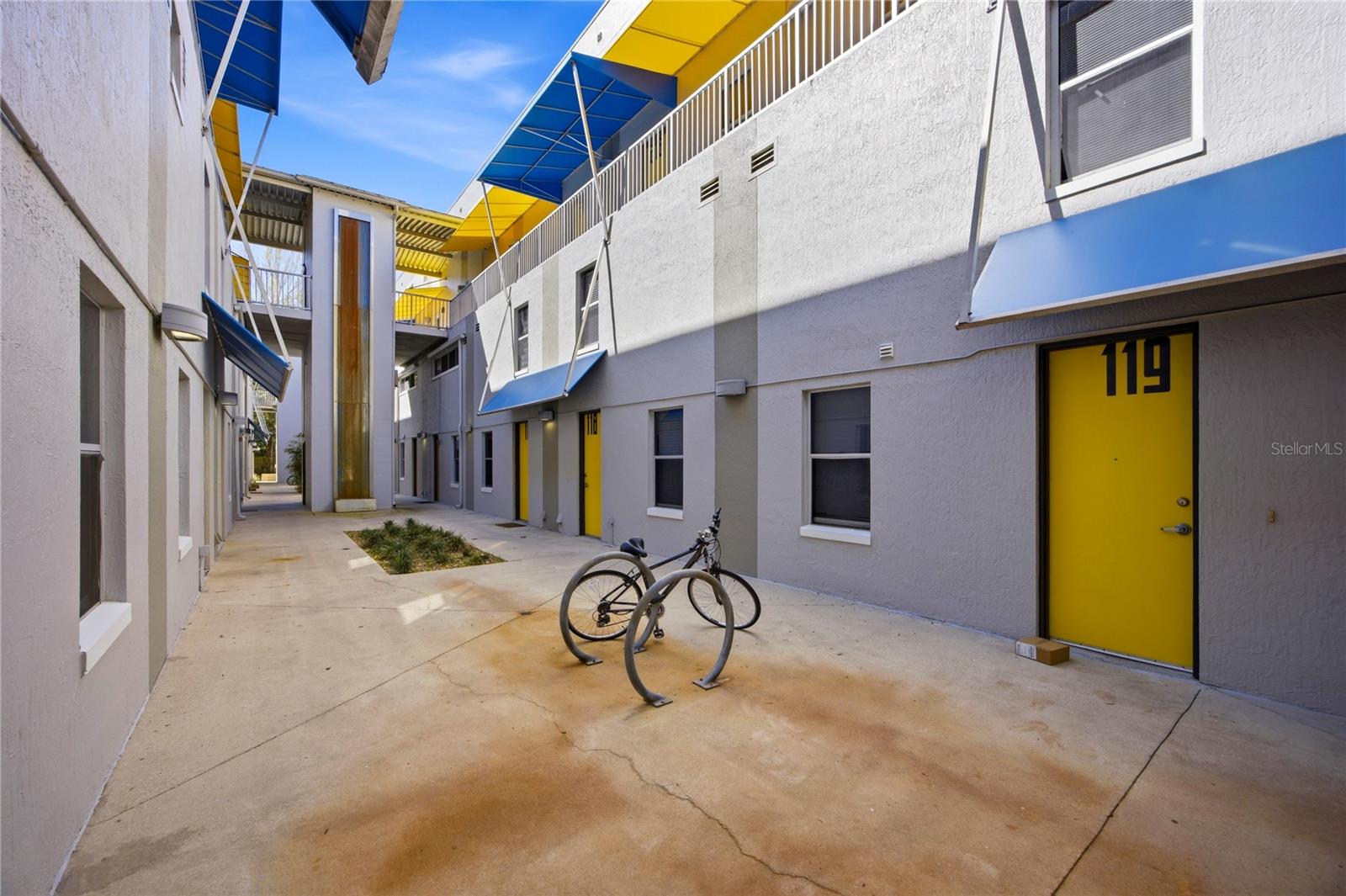 Image 31 of 35 For 2515 35th Place 117