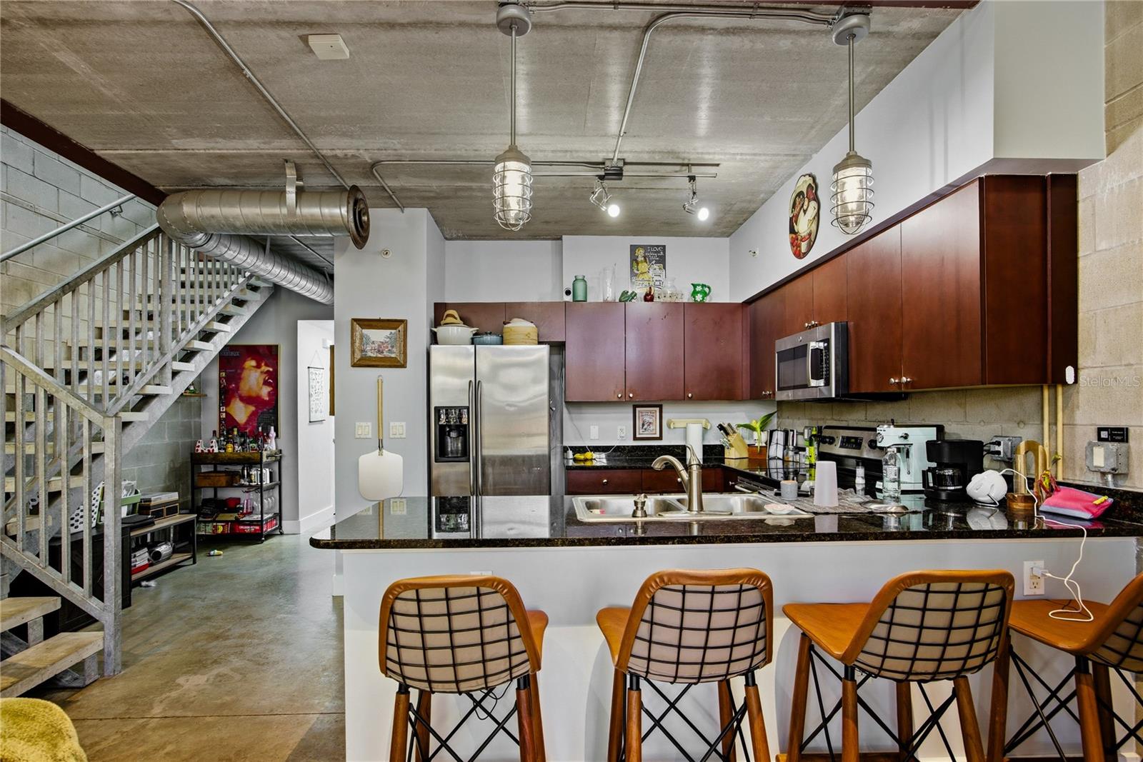 Image 8 of 35 For 2515 35th Place 117