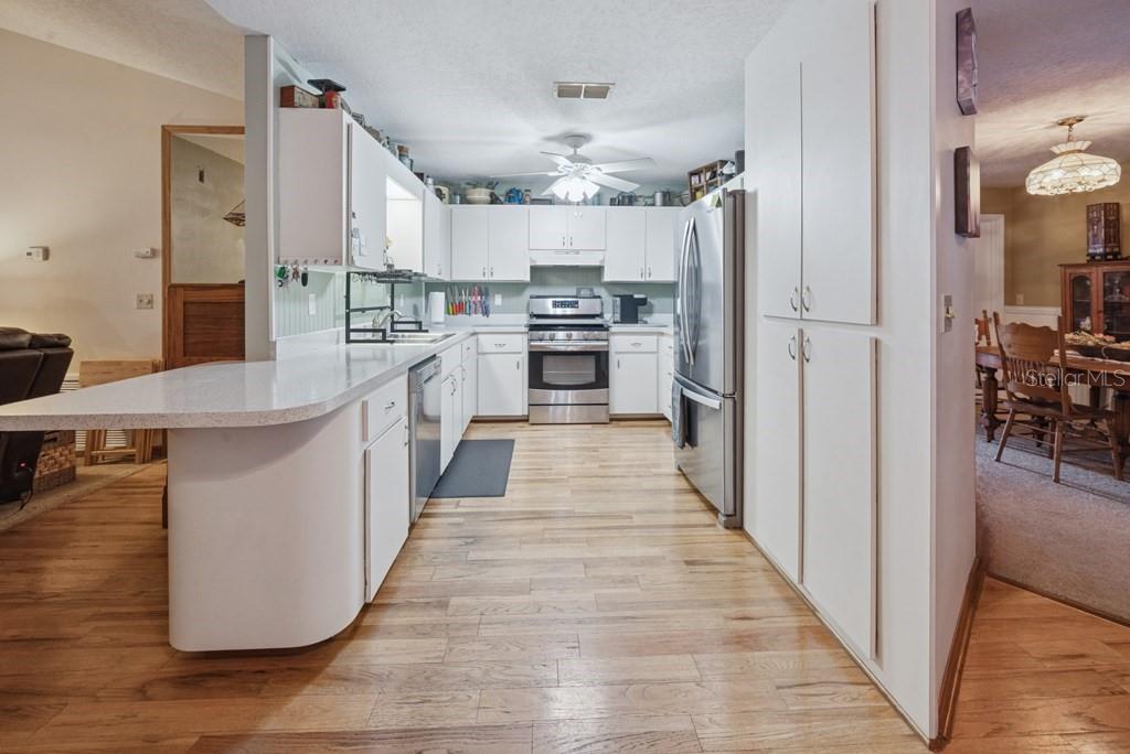 Image 13 of 38 For 725 56th Avenue