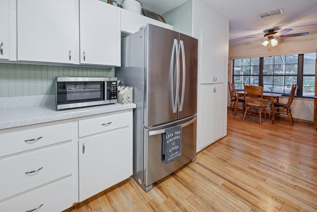 Image 15 of 38 For 725 56th Avenue