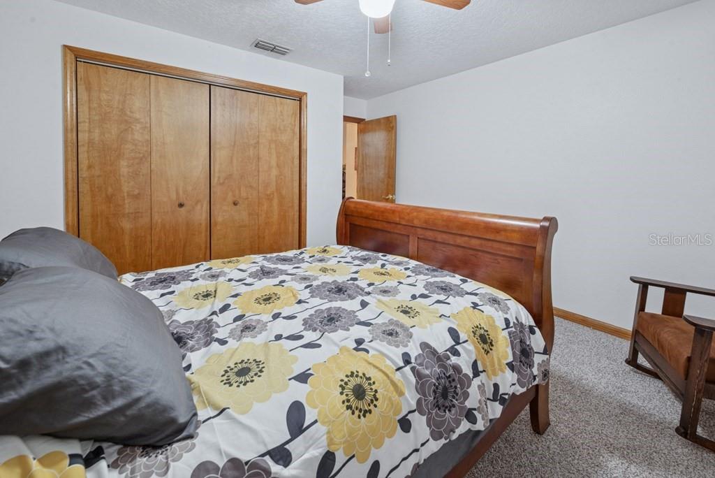 Image 27 of 38 For 725 56th Avenue